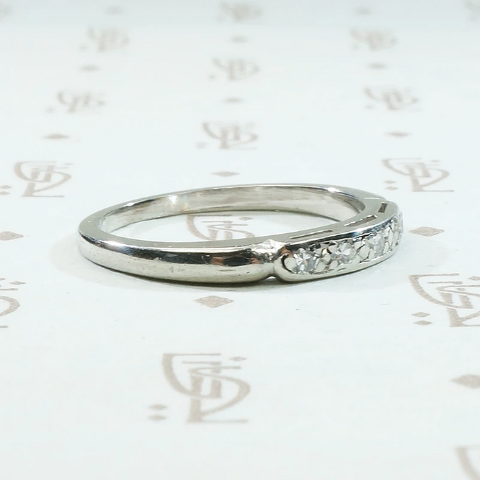 Five Diamond 1930s Wedding Band in Platinum