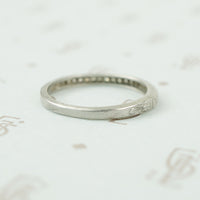 side detail of platinum and diamond band