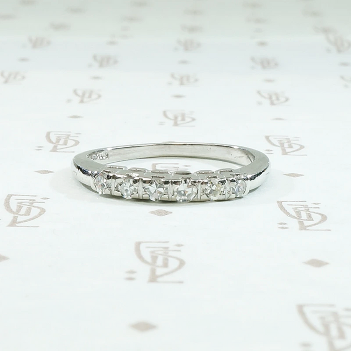 Pretty Platinum & Diamond Retro Wedding Band 