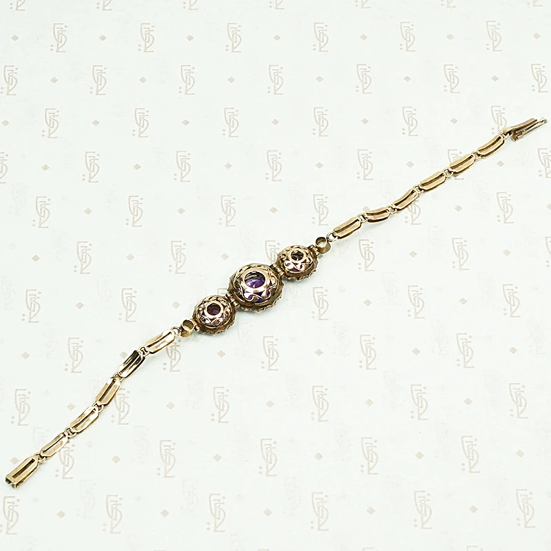 Cheerful White Sapphire and Amethyst Flower Bracelet