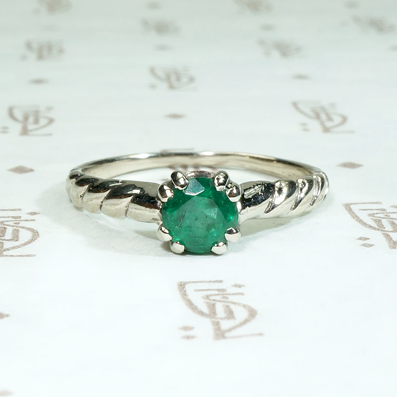 Lush Green Emerald Solitaire Ring by 720