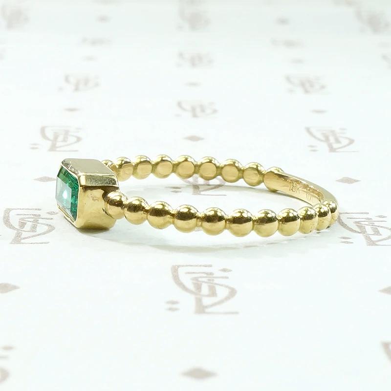 Emerald in Luxe 18k Gold Solitaire by 720