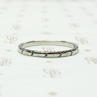 Dart & Flowers Art Deco White Gold Band