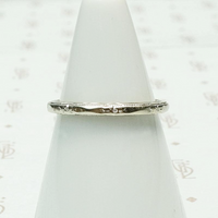 Forget Me Not Deco Band with "V" Engraving