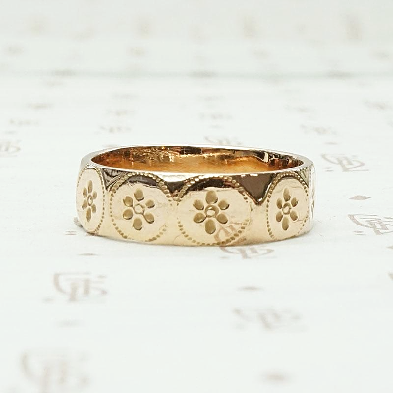 Dotted Daisy Rose Gold Cigar Band