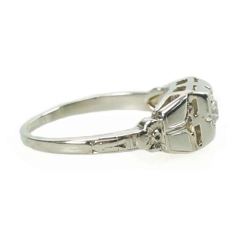 1930's White Gold Diamond set Engagement ring with Floral motif