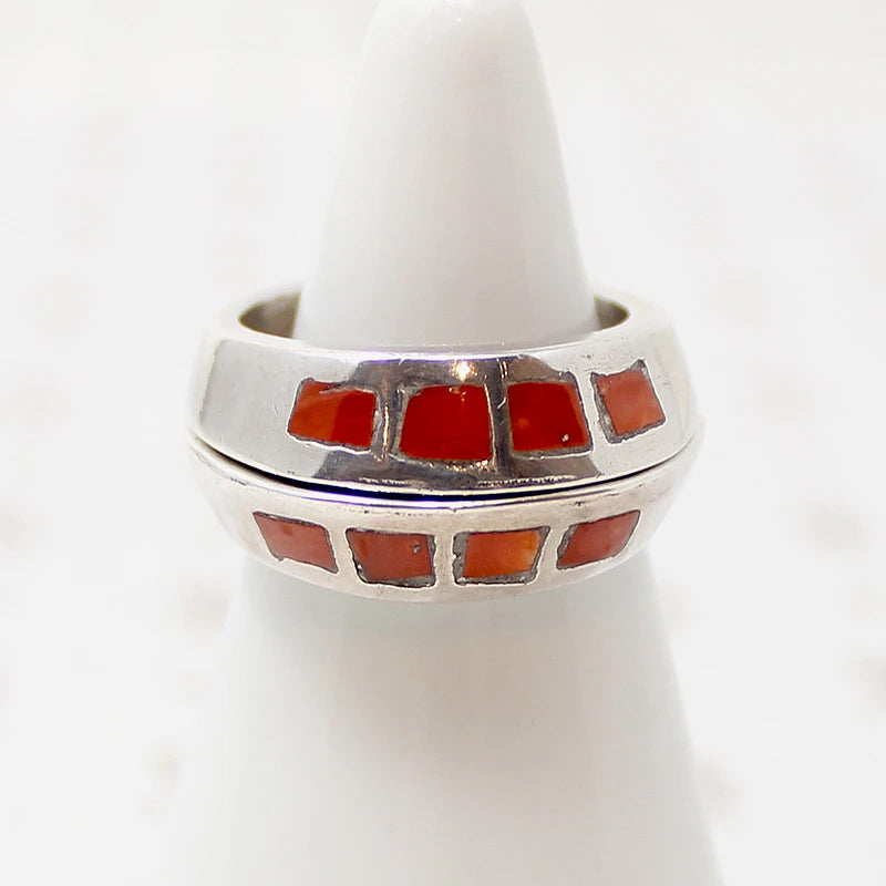 Stacking Silver Bands with Spiny Oyster Inlay
