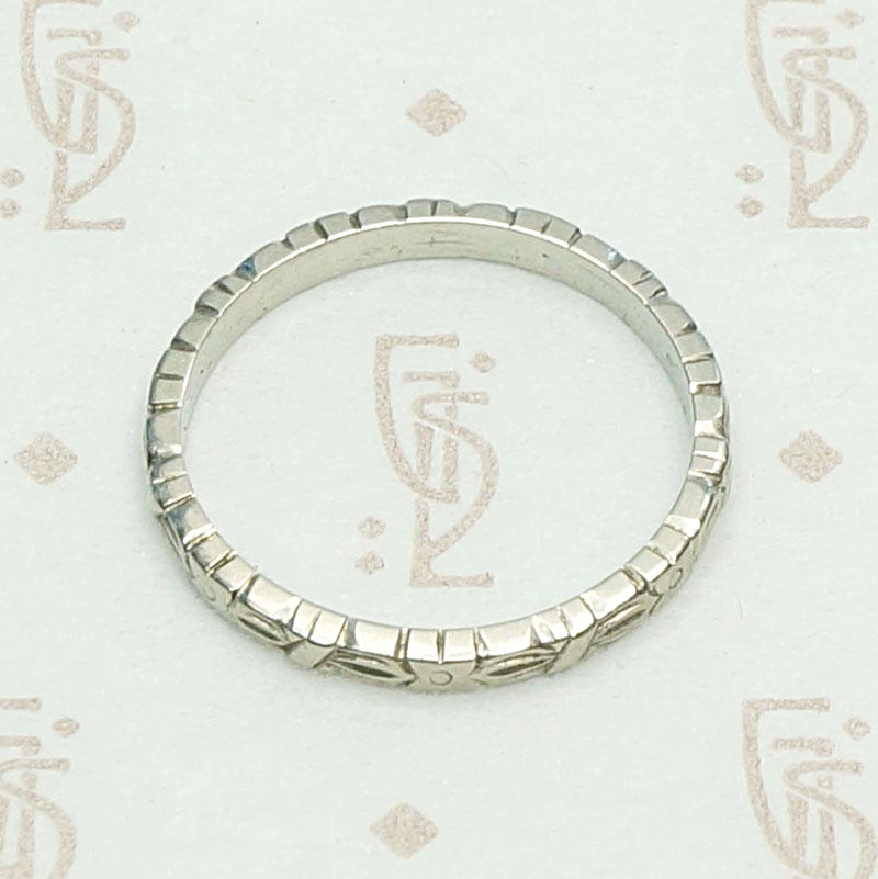 Bright White Gold Leaves and Flowers Band, top view.