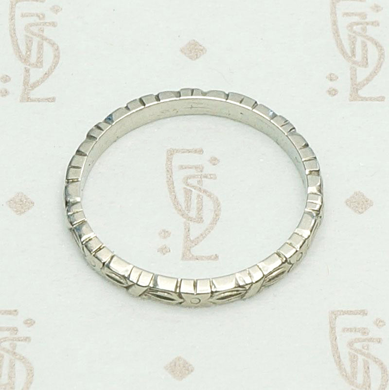 Bright White Gold Leaves and Flowers Band, top view.