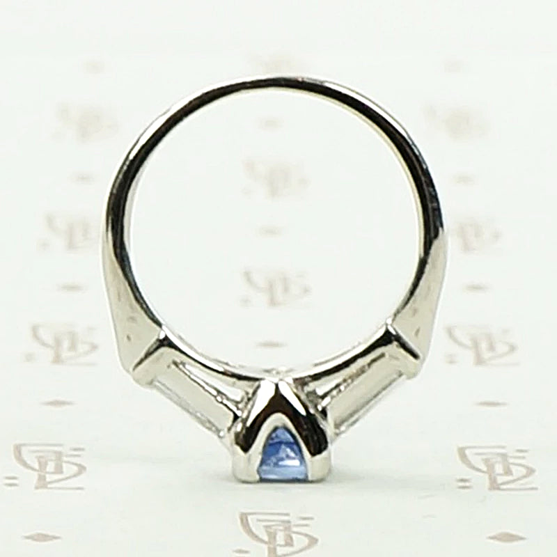 Cornflower Blue Antique Sapphire in 1940's Platinum