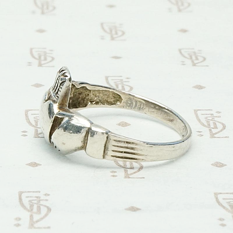 Vintage Silver Claddagh Ring