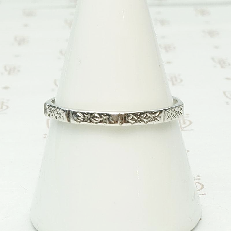 Faceted Engraved Mens Band in White Gold