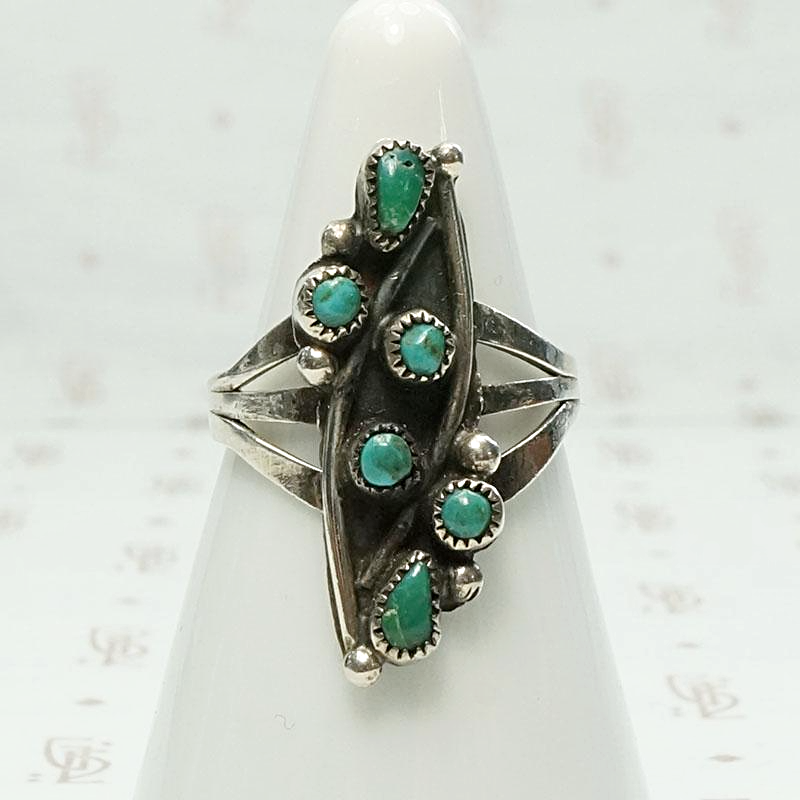 Deep Green Turquoise Petit Point Ring