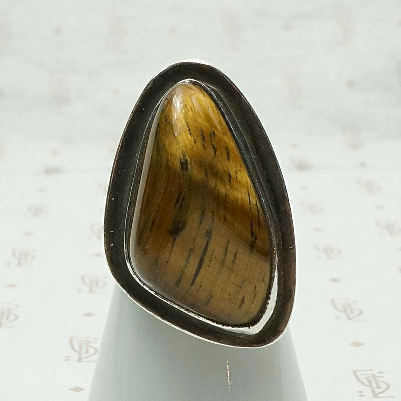 Brilliant Tigers Eye Statement Ring in Silver