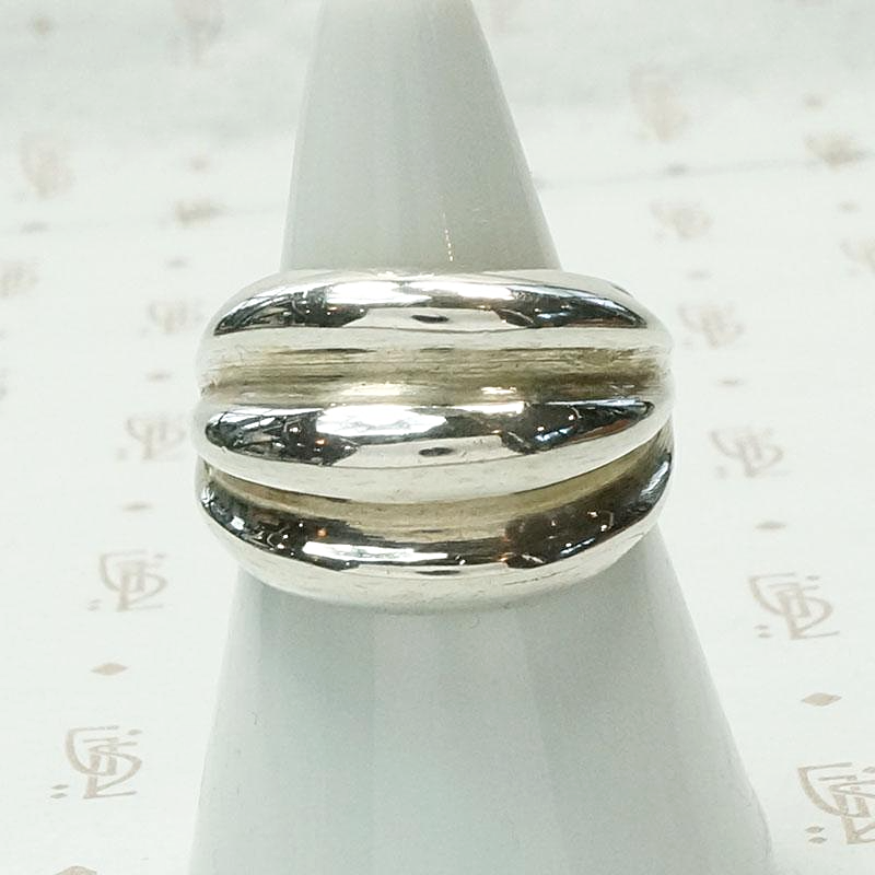 Triple Dome Modernist Band