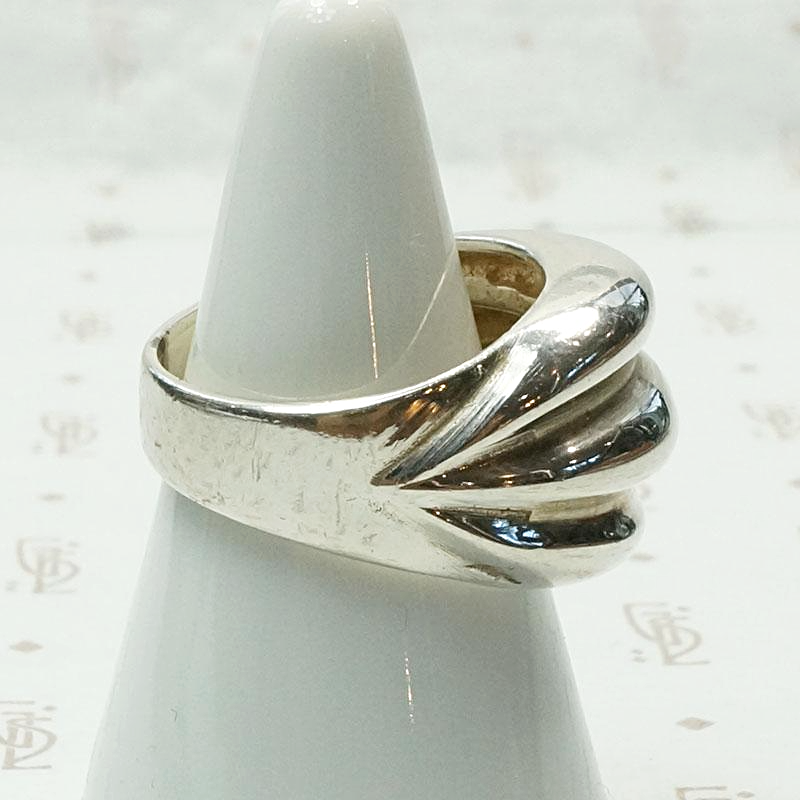 Triple Dome Modernist Band