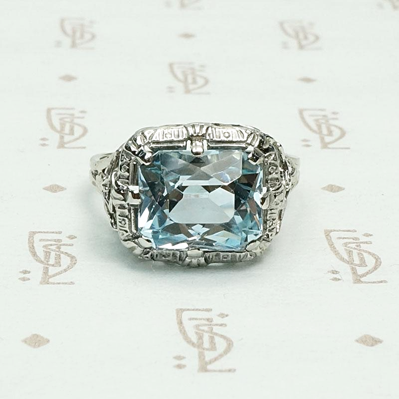 Breathtaking Icy Blue Aquamarine Filigree Ring