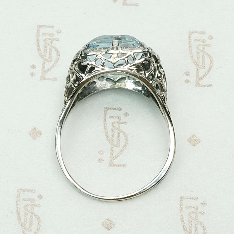 Breathtaking Icy Blue Aquamarine Filigree Ring, top view