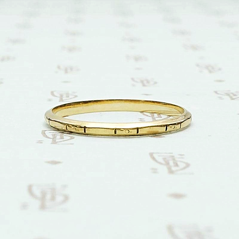 Mellow Old Gold Flower Wedding Band