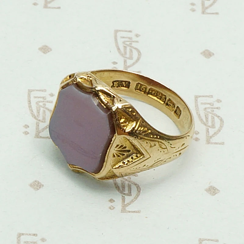 English Red Agate 15ct gold Edwardian Signet Ring