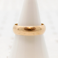 Curvy Warm Gold Antique Wedding Band