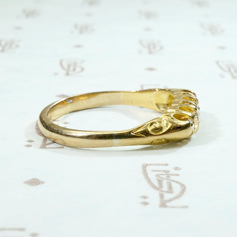 Charming 18k Gold Band with Antique Diamonds