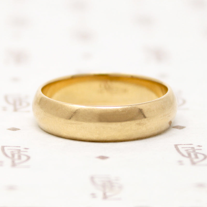 Curvy Half Round Vintage Gold Wedding Band