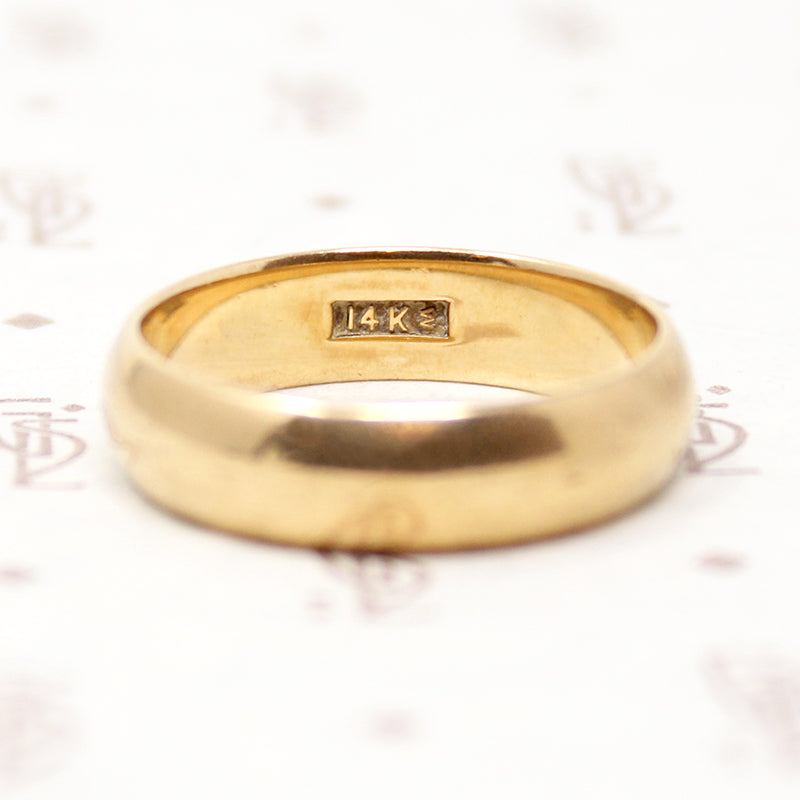Curvy Half Round Vintage Gold Wedding Band