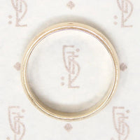 Elegant Vintage Gold Wedding Band with Milgrain