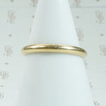 Mellow 14k Gold Wedding Band