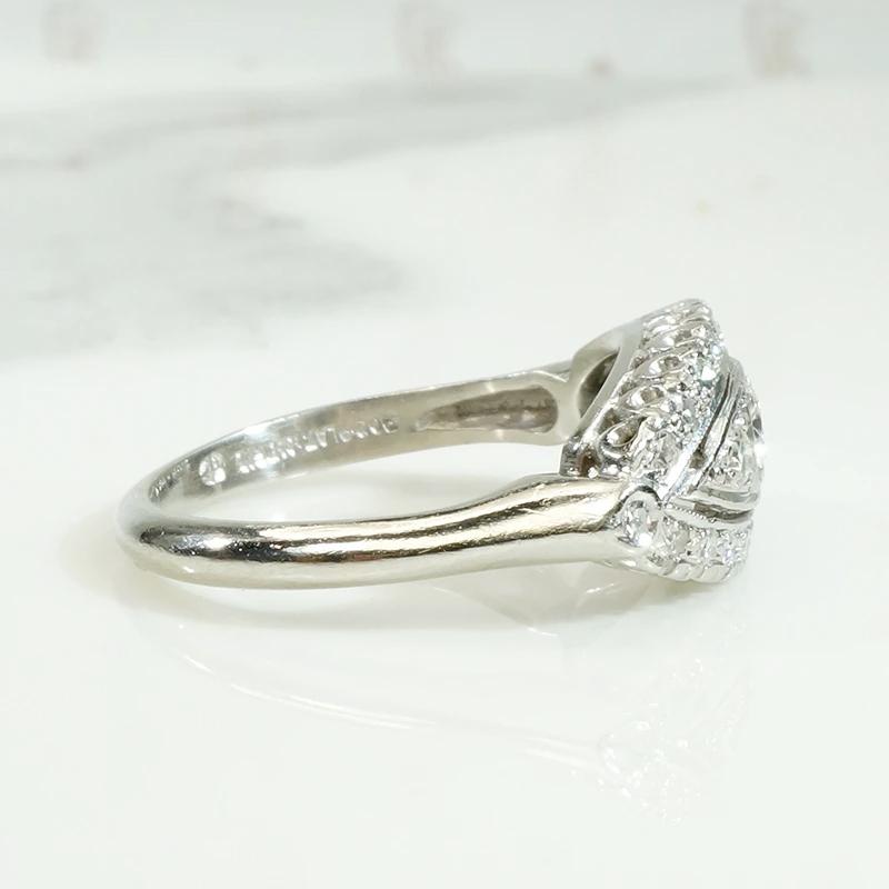 Glittering Diamonds in Platinum "Eye" Band