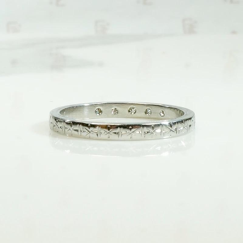 Diamonds & Flowers White Gold Wedding Band