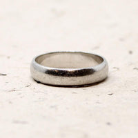 Mens Vintage Platinum Wedding Band