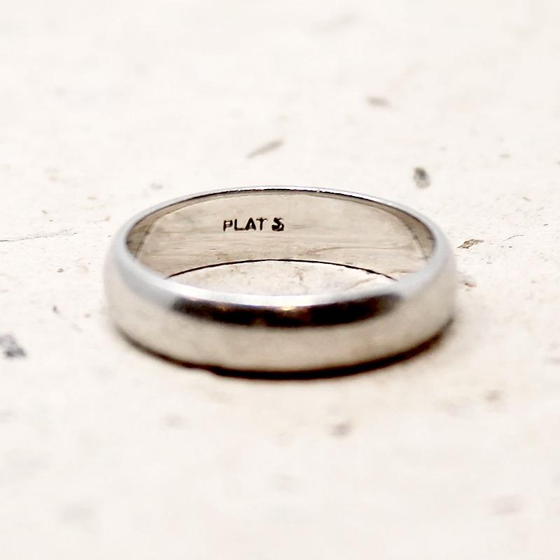 Mens Vintage Platinum Wedding Band