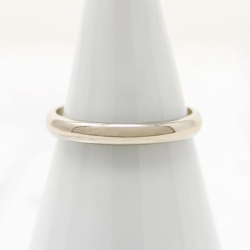 Stylish White Gold Half Round Wedding Band