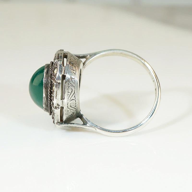 Elegant European Chrysoprase Marcasite & Silver Ring