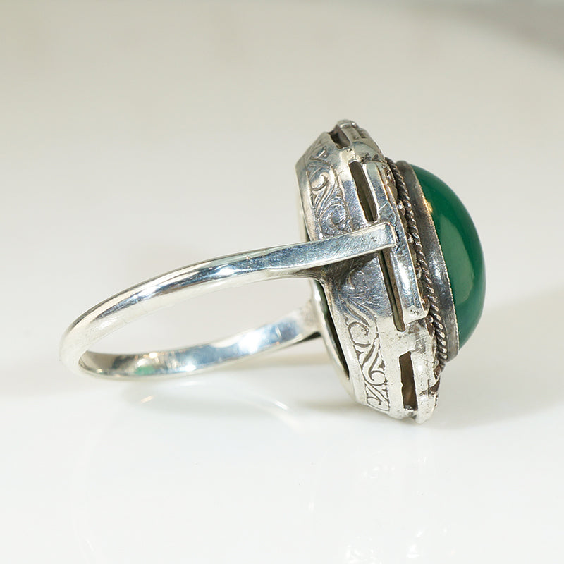 Elegant European Chrysoprase Marcasite & Silver Ring