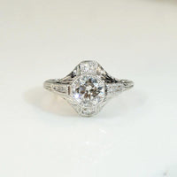Enchanting Details Diamond Deco Engagement Ring