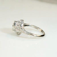 Enchanting Details Diamond Deco Engagement Ring