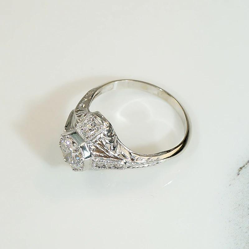 Enchanting Details Diamond Deco Engagement Ring
