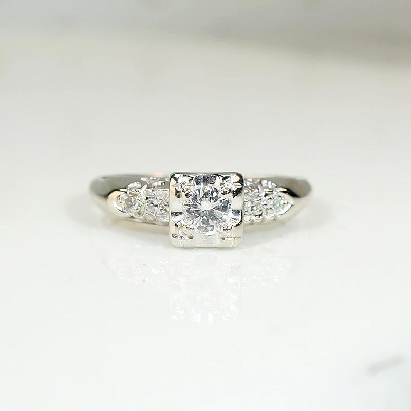 Classic Diamond & White Gold Engagement Ring