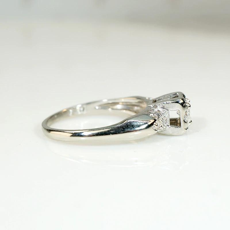Classic Diamond & White Gold Engagement Ring