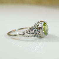 Art Deco Flowery Filigree Peridot Ring