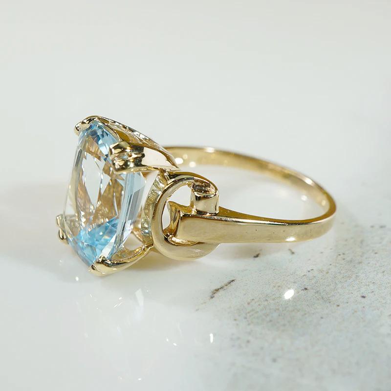 1950's Cushion Cut Aquamarine Ring