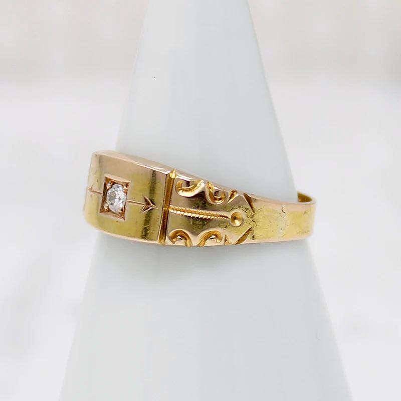 Engraved Diamond Set English 15ct Band
