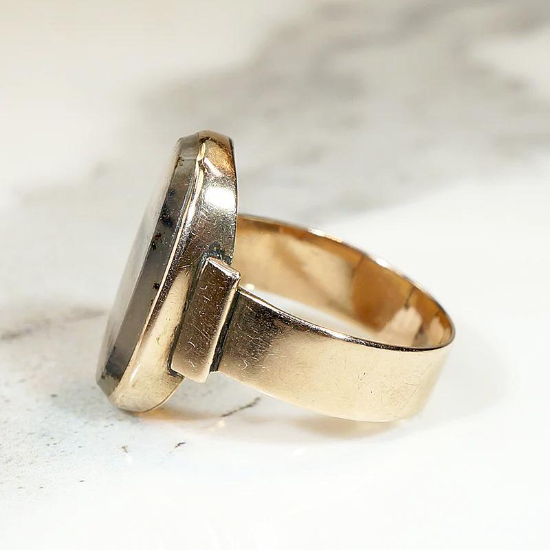 Magical Antique Picture Agate Ring