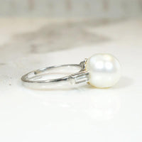 Sublime Natural Pearl in Platinum Ring