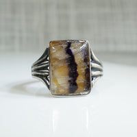 Early Agate and Silver Native American Ring