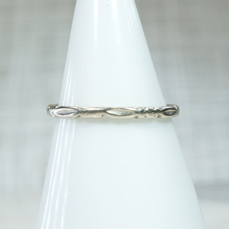 White Gold Band of Dimpled Bars & Faded Flowers