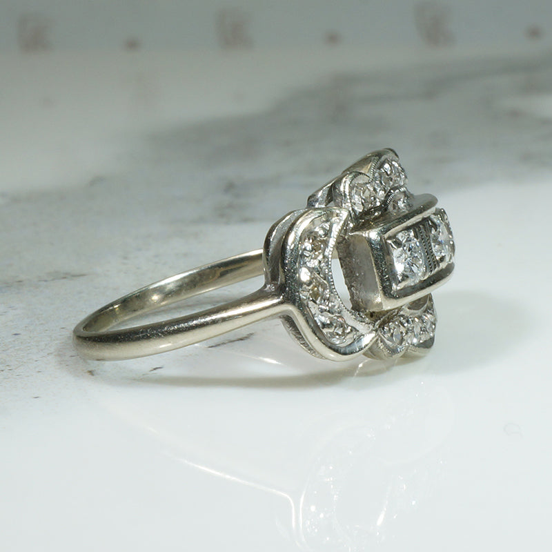 Lovely Scalloped 1930's Diamond Ring